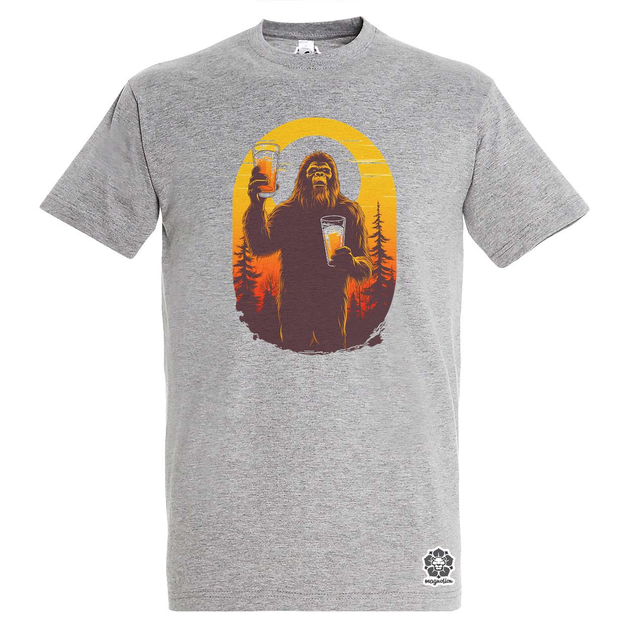 Bigfoot sörrel v2 egyedi póló 