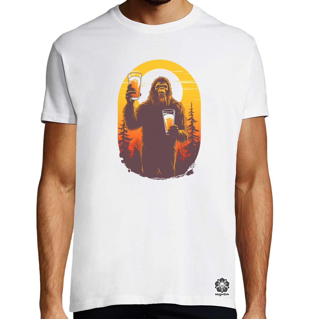 Bigfoot sörrel v2 egyedi póló 