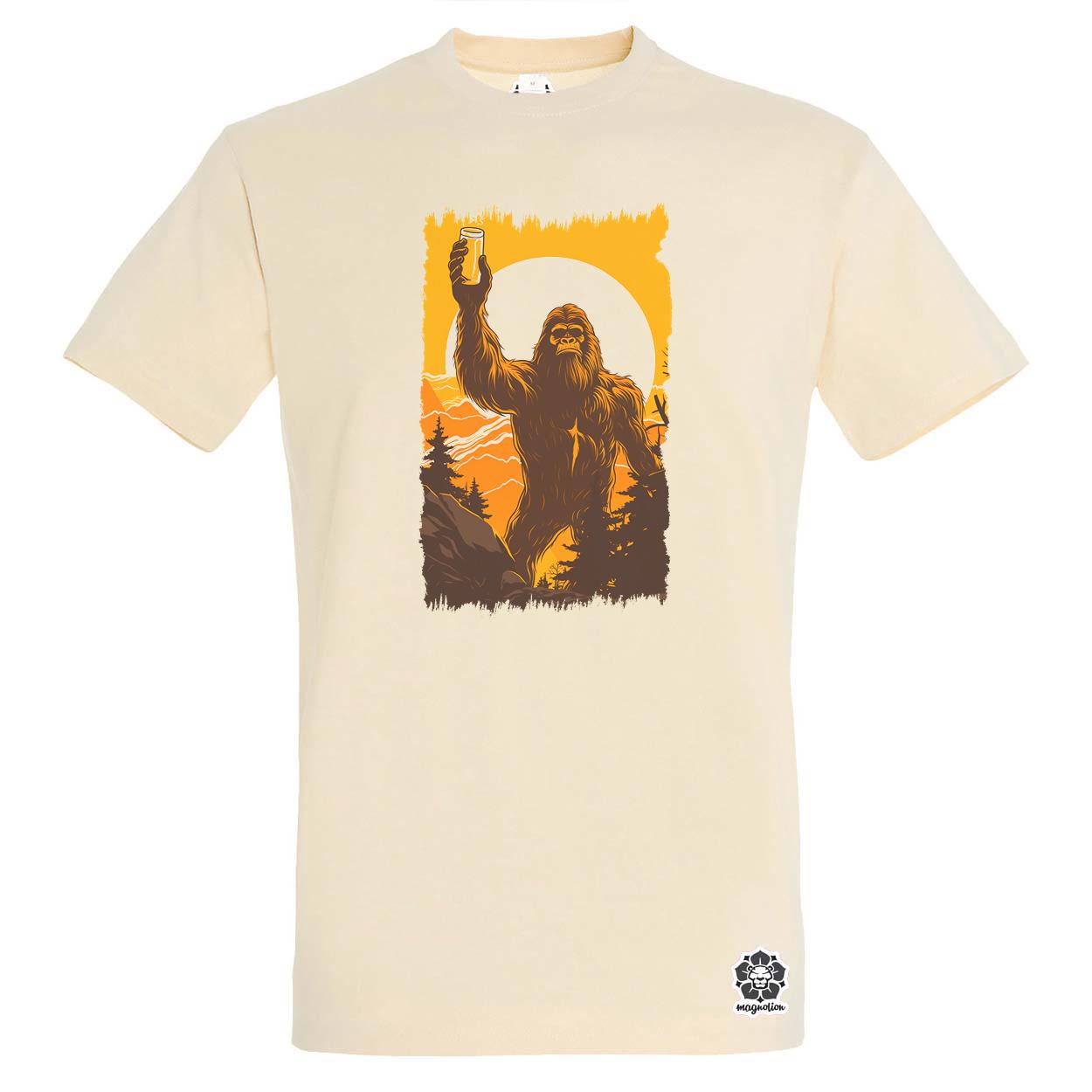 Bigfoot sörrel v4 egyedi póló 