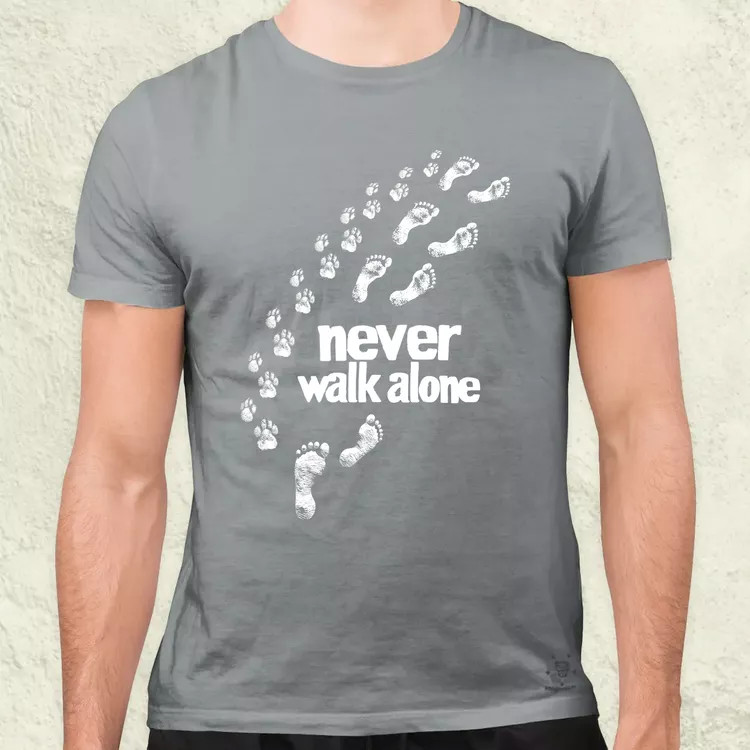 Never walk alone férfi póló