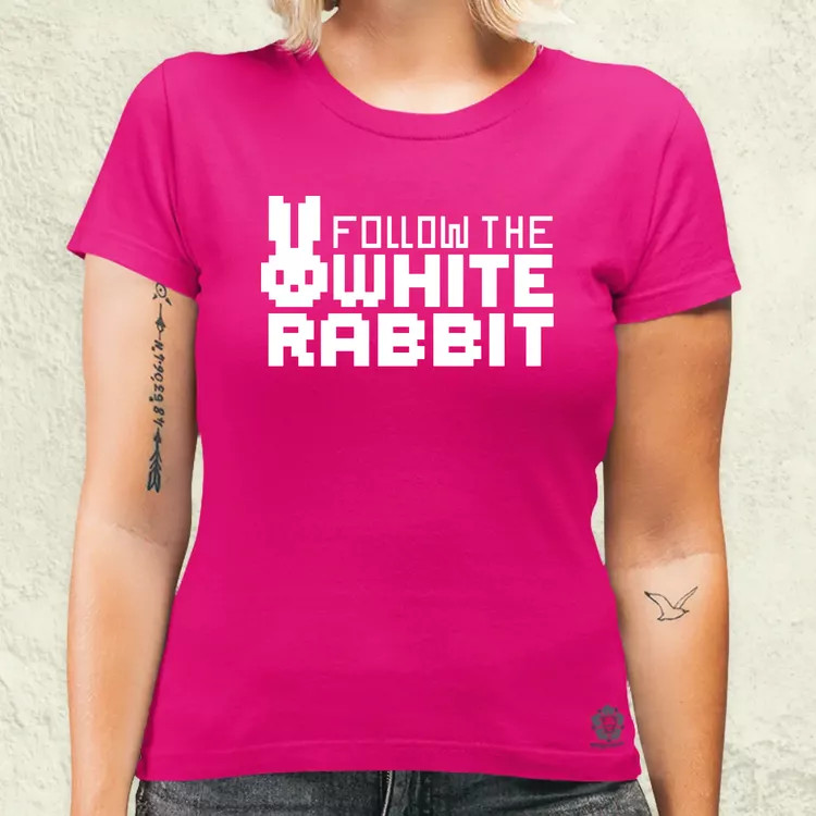 Follow the White Rabbit női póló