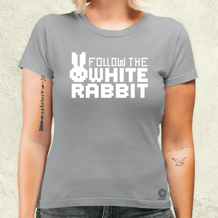Follow the White Rabbit női póló