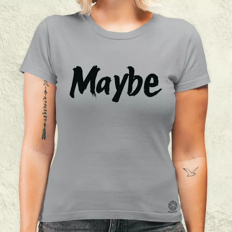 Maybe v11 női póló