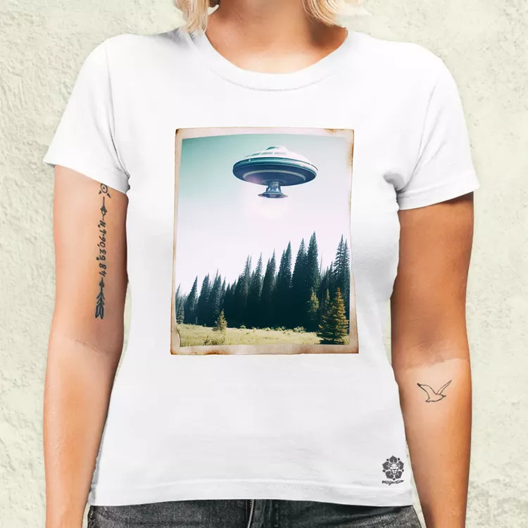 Ritka polaroid kép UFO-ról v2 női póló