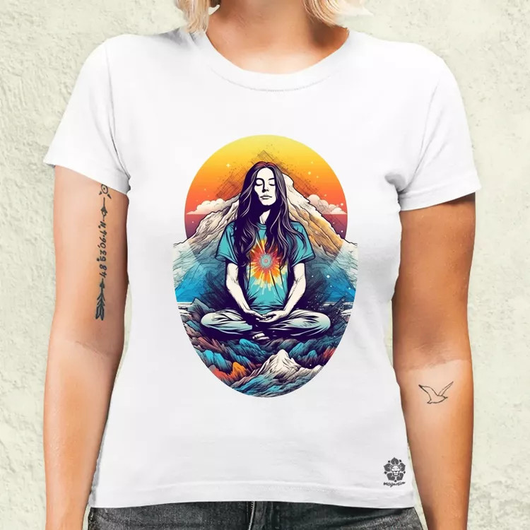 Hegyen meditálás v1 női póló
